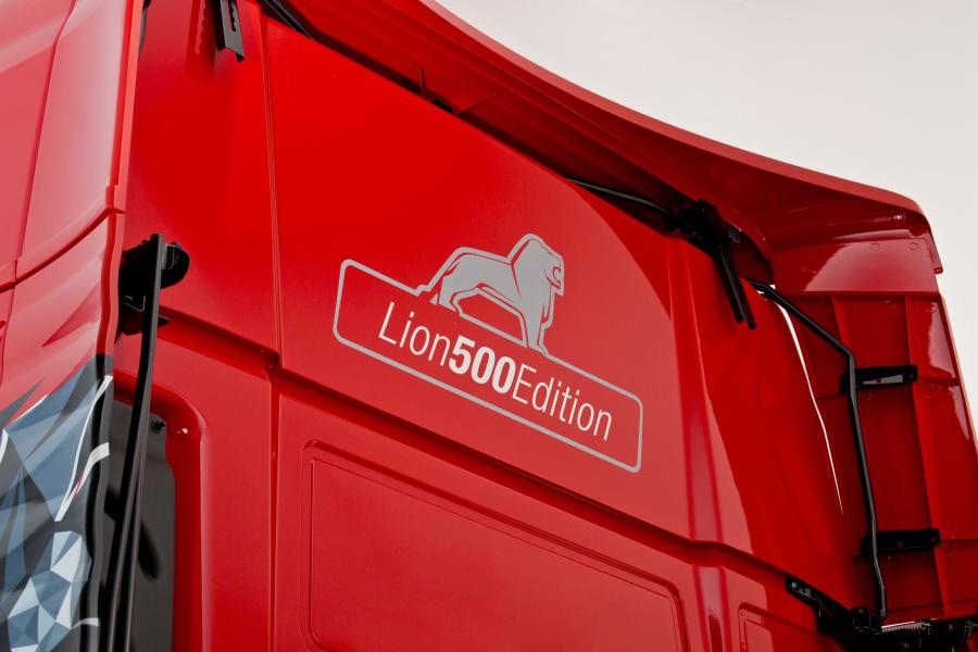 Детали экстерьера MAN TGX 20.500 XXL Lion500Edition 2018 года  (NL) (фото 7 из 10)